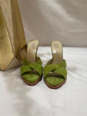 Pelle Moda Lime Green Suede Crisscross Platform Mules Size: 9